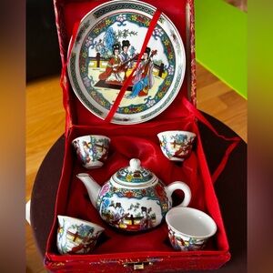 Vintage hand-Painted Chinese Porcelain Mini Tea Set - Multicolor